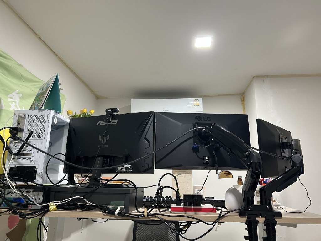 จัดสเปคคอม เทรดหุ้น 3 จอ ลื่นหัวแตก ไม่เกิน 14,000 บาท